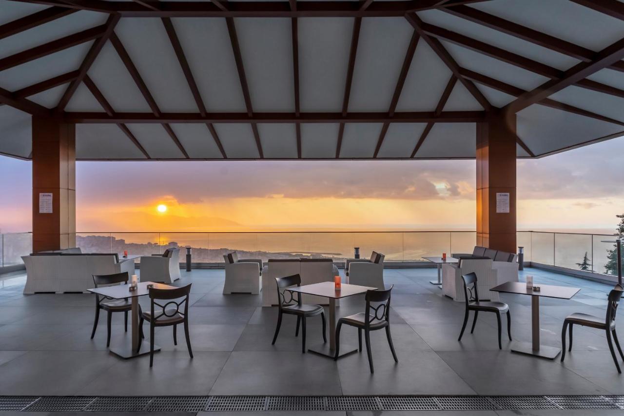 Отель Radisson Blu 5*