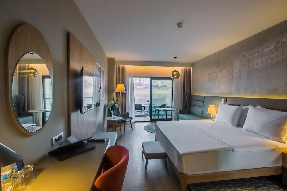 Отель Radisson Blu 5*