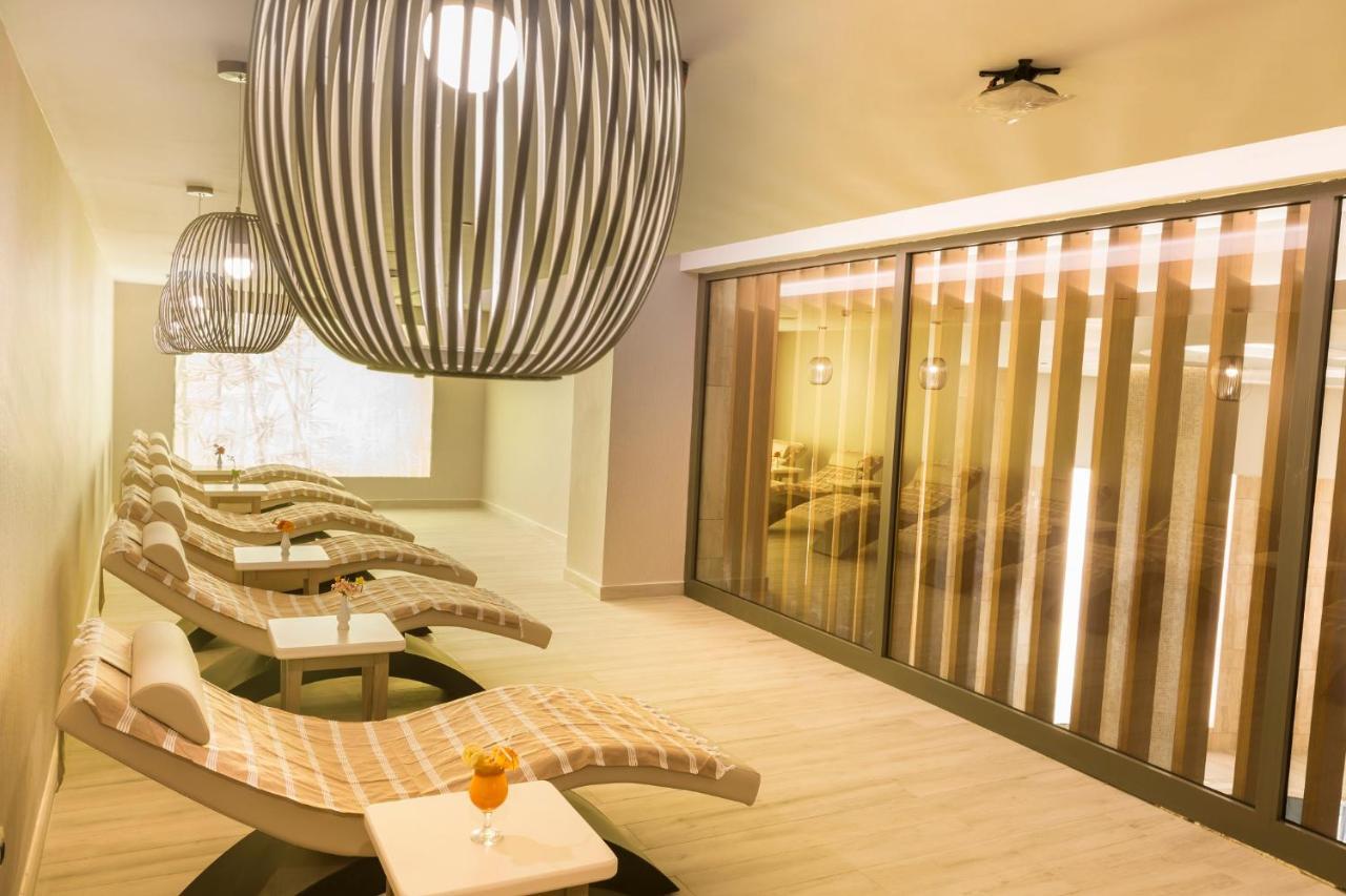 Отель Radisson Blu 5*
